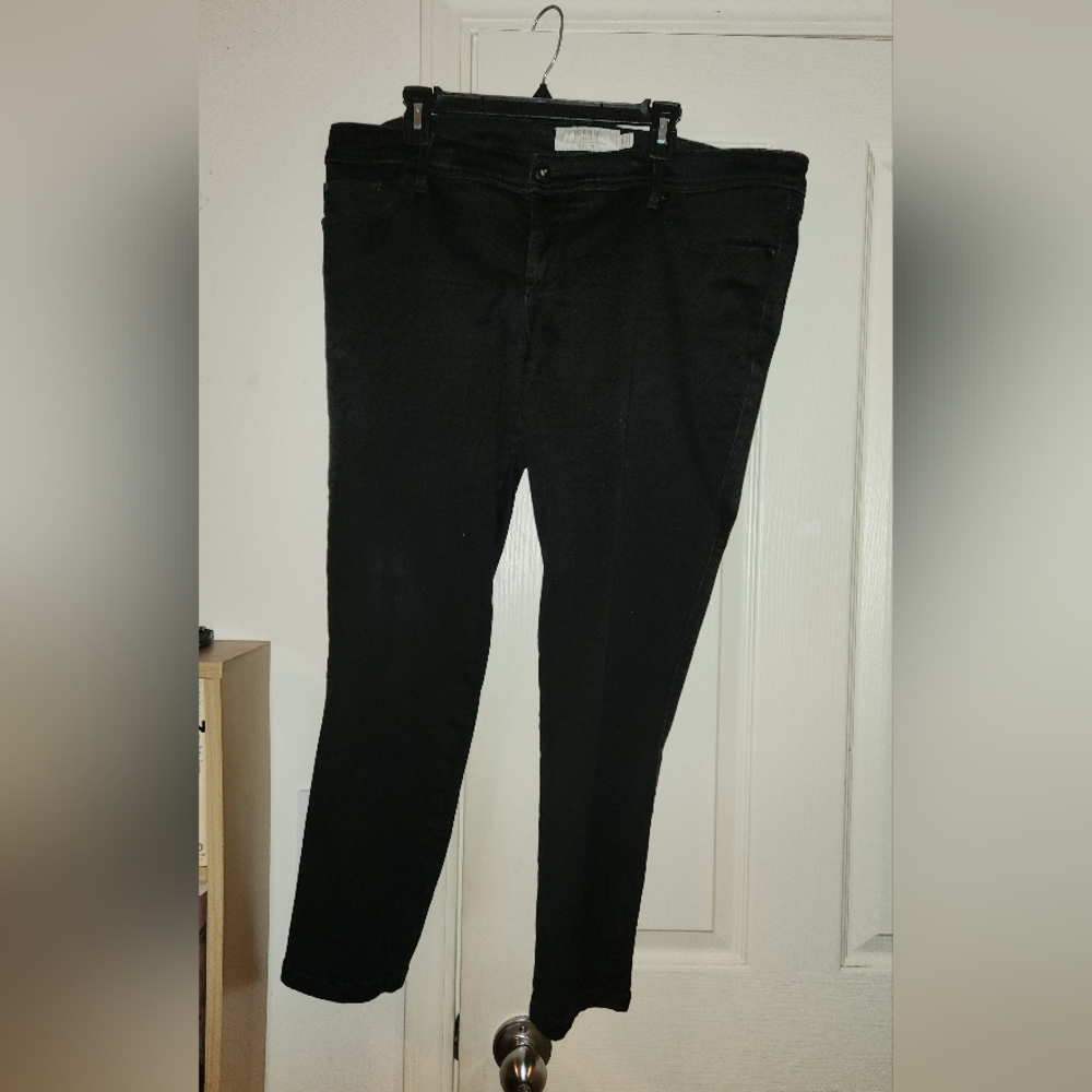 Torrid Black 18S Skinny Bombshell Premium Stretch Denim Jean